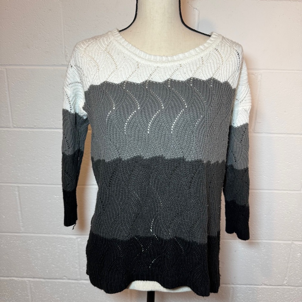 Love By Design Women's Gray Black White Color Block Sweater